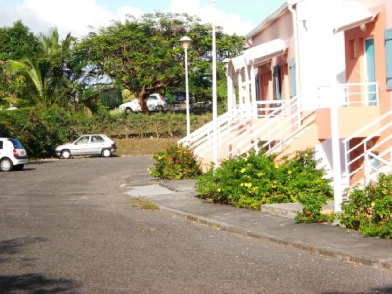 Du Cote De Sainte-Anne Apartment Luaran gambar