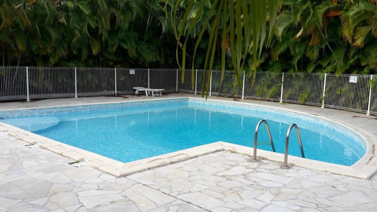 Du Cote De Sainte-Anne Apartment Luaran gambar